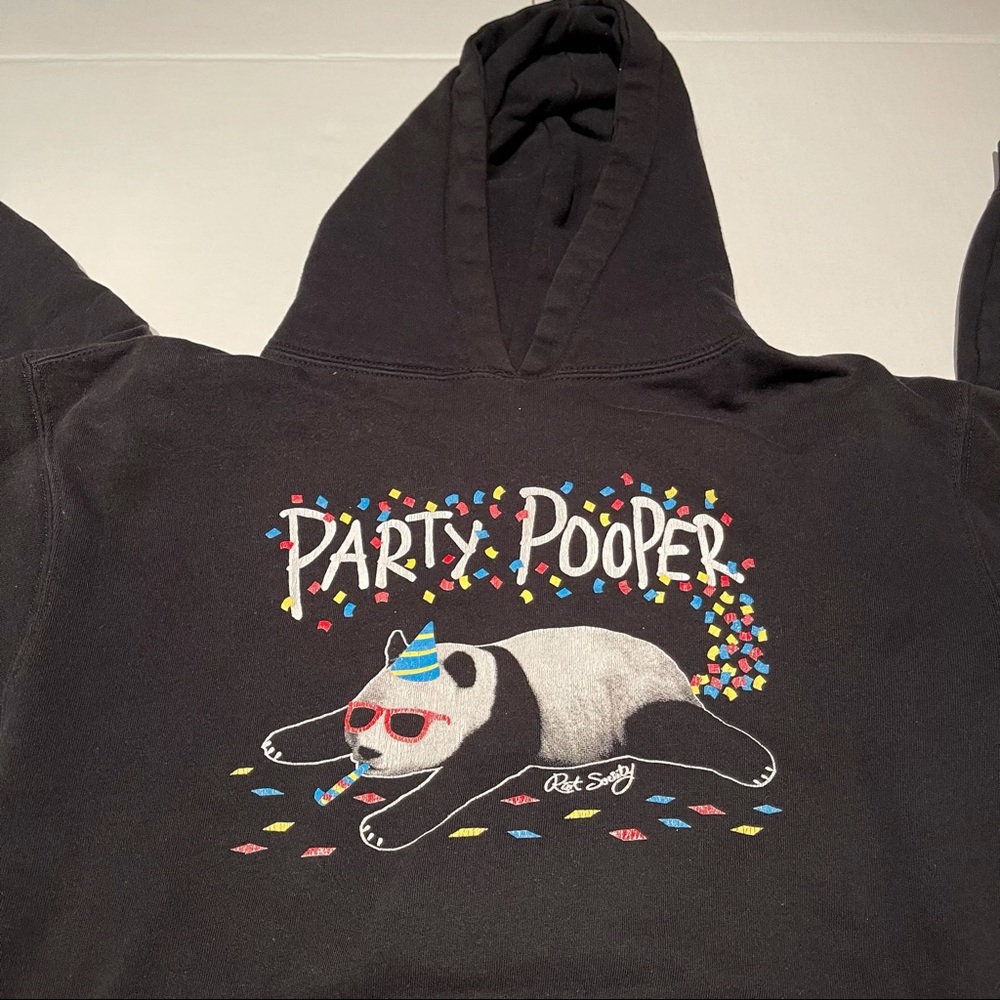 RIOT SOCIETY Hoodie sweater black for kids size XL - Picture 2 of 14